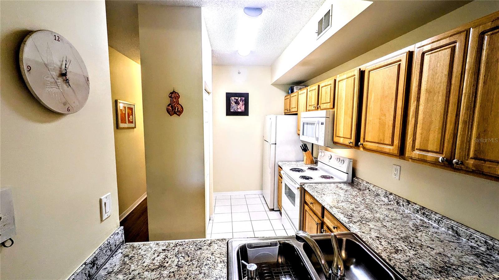 LAS PALMAS OF SARASOTA - Residential Lease