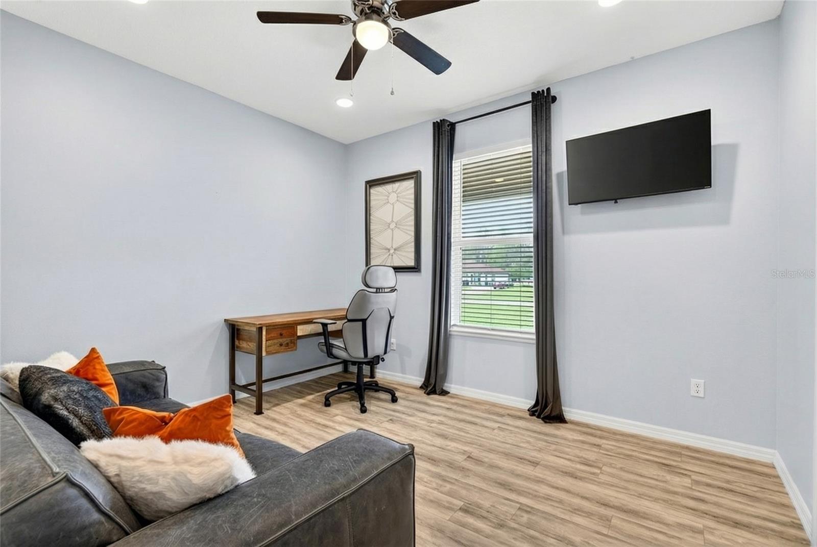 MARION OAKS UN SIX - Residential