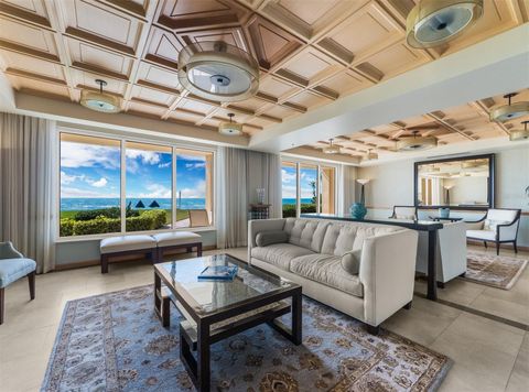 A home in LONGBOAT KEY