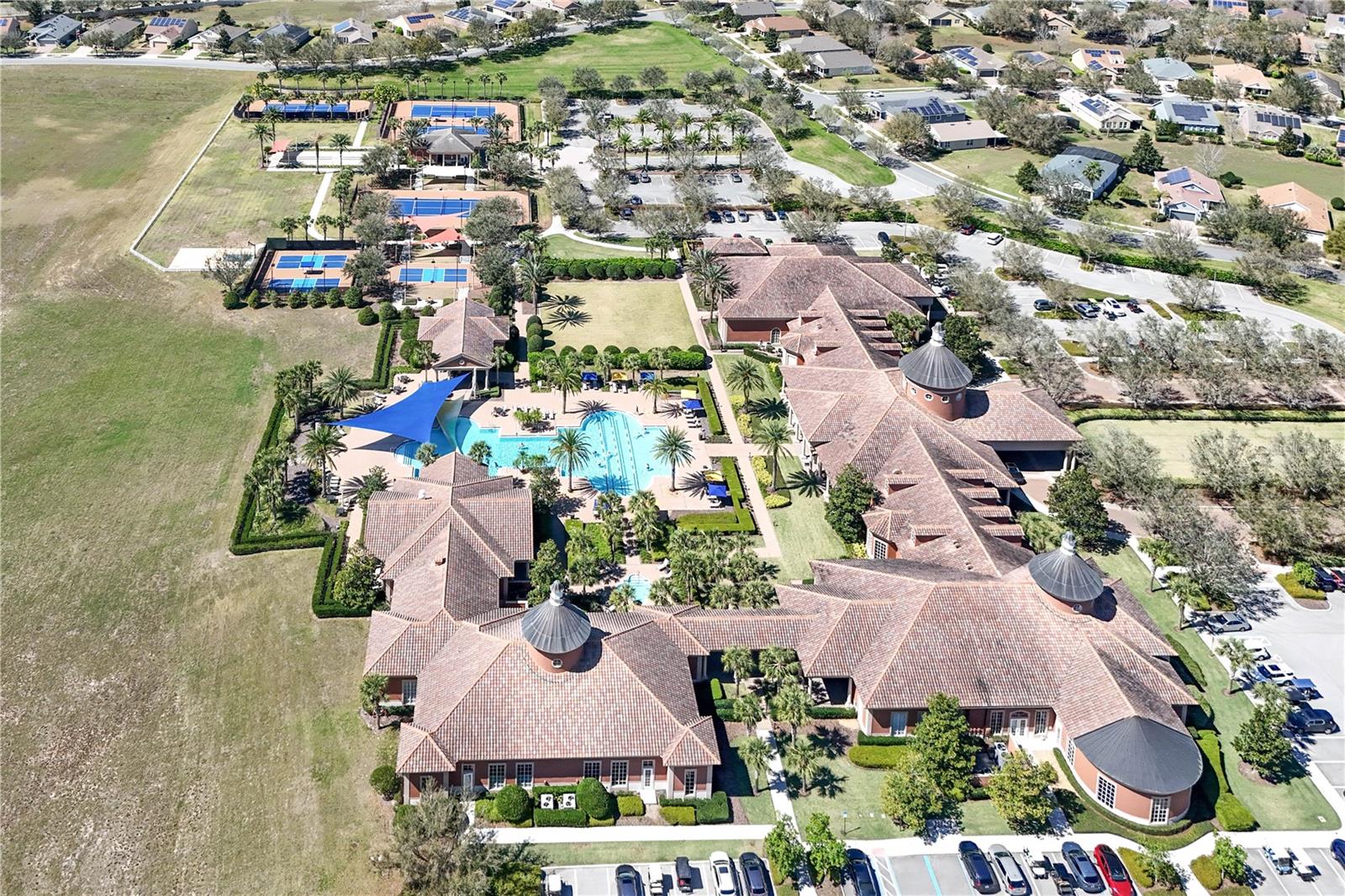 CASCADES OF PHASE 1 #2000 - Residential