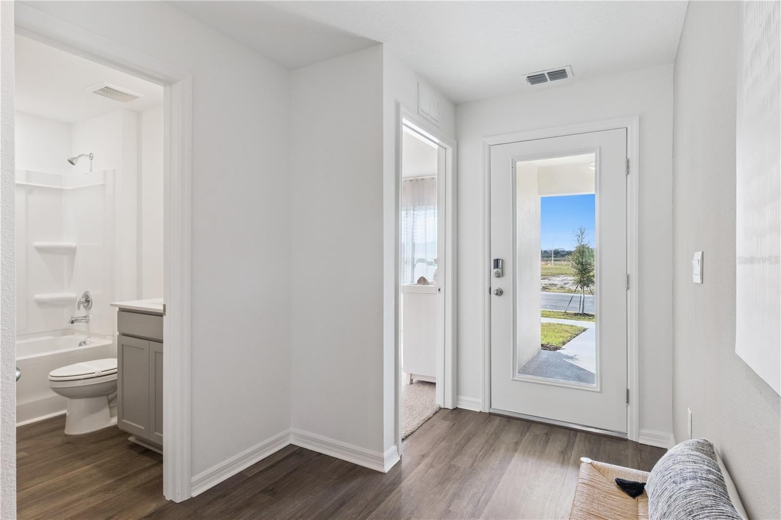 1142 AMBER WAVES COURT