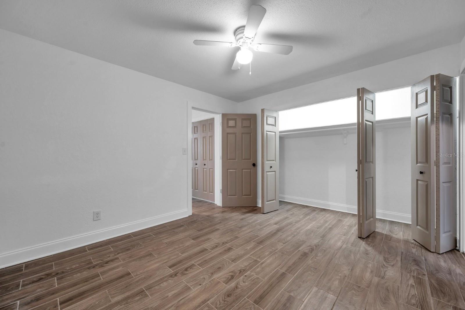 2353 SHELLEY STREET 6