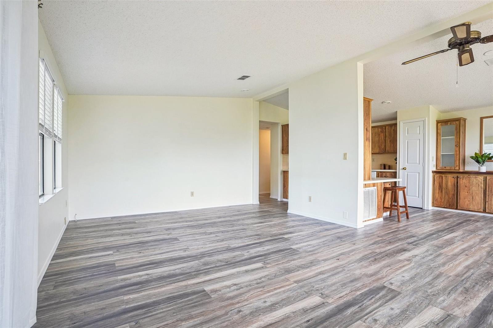 LADY LAKE ORANGE BLOSSOM GARDENS UNIT 07 - Residential