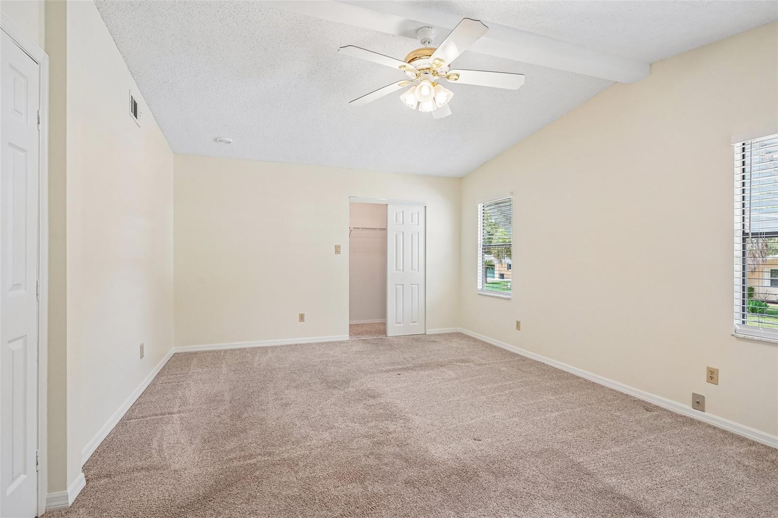 LADY LAKE ORANGE BLOSSOM GARDENS UNIT 07 - Residential