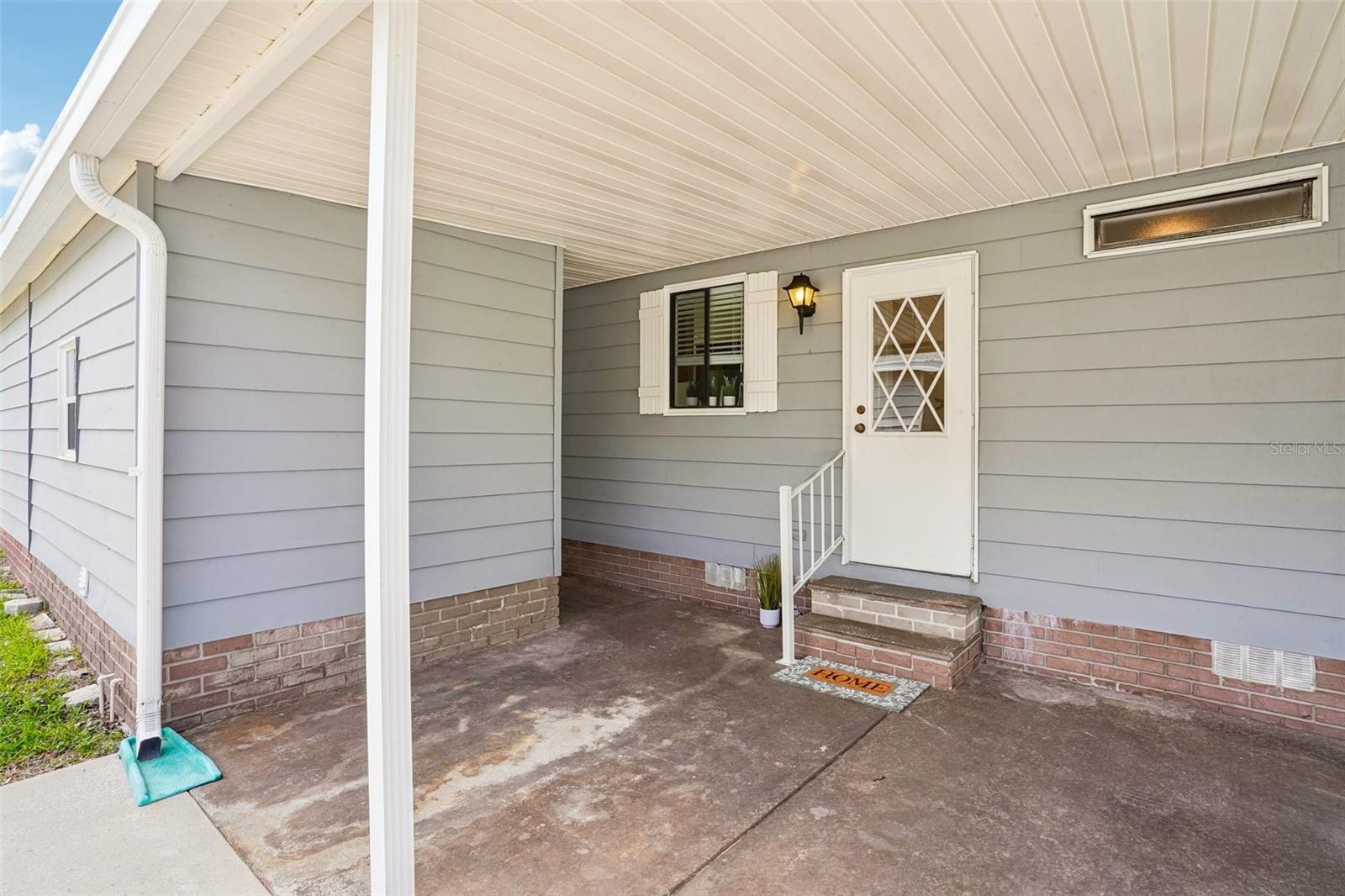 LADY LAKE ORANGE BLOSSOM GARDENS UNIT 07 - Residential