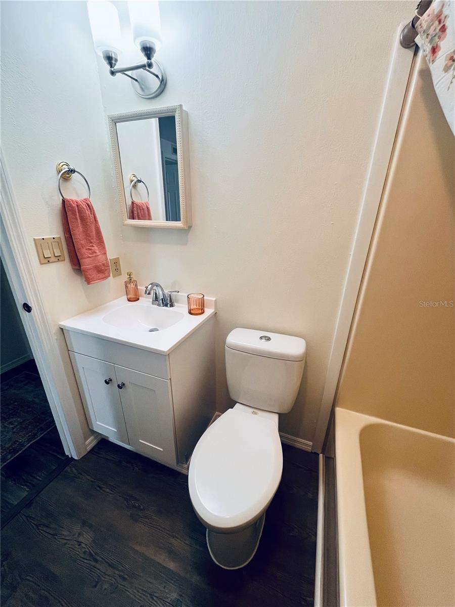 LADY LAKE ORANGE BLOSSOM GARDENS UNIT 07 - Residential