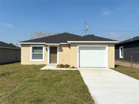 Photo of 319 Pearl Street, Lake Wales, FL 33853 (MLS # L4951685)