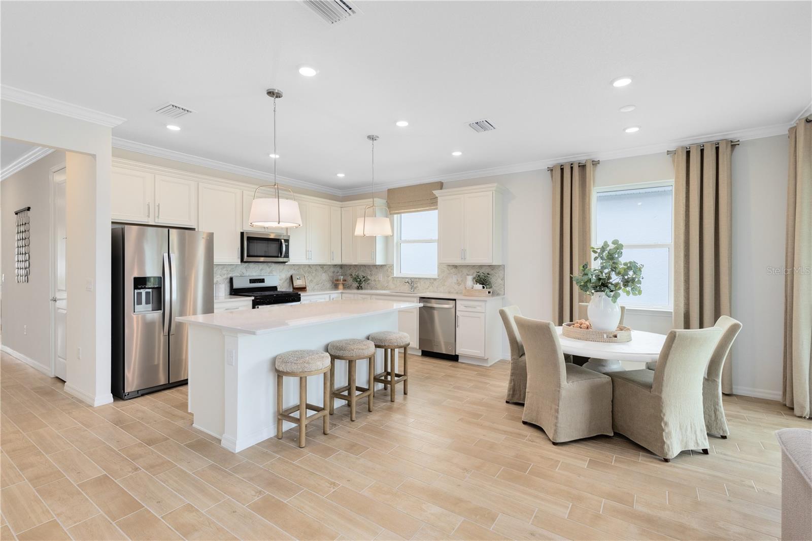 SUNRISE ESTATES - Residential