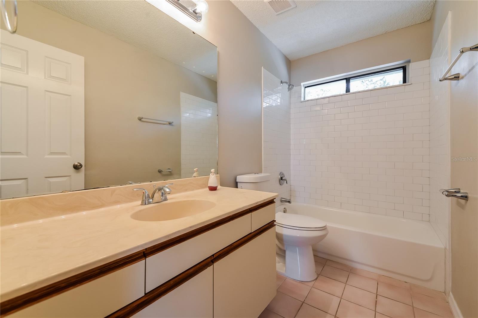 CEDAR CREEK - Residential Lease