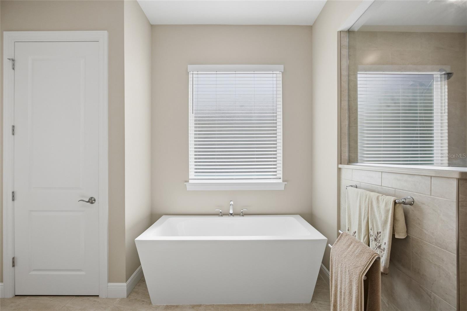 HIDDEN RESERVE - Residential