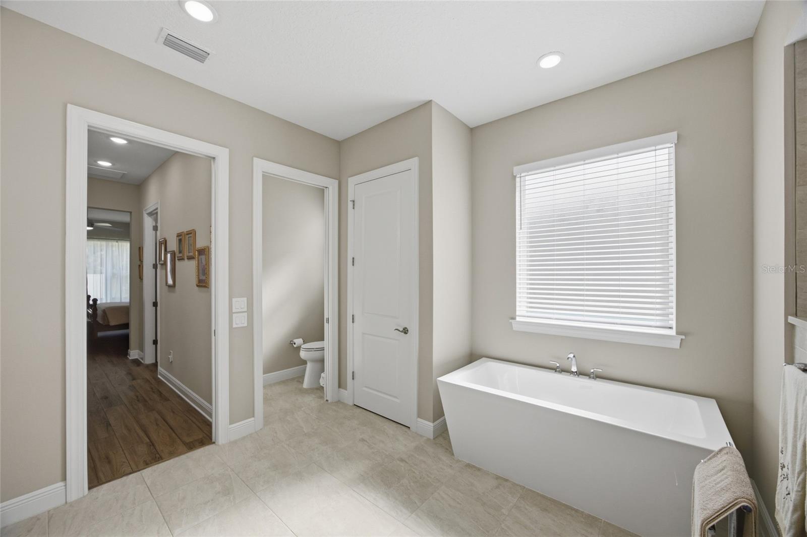 HIDDEN RESERVE - Residential