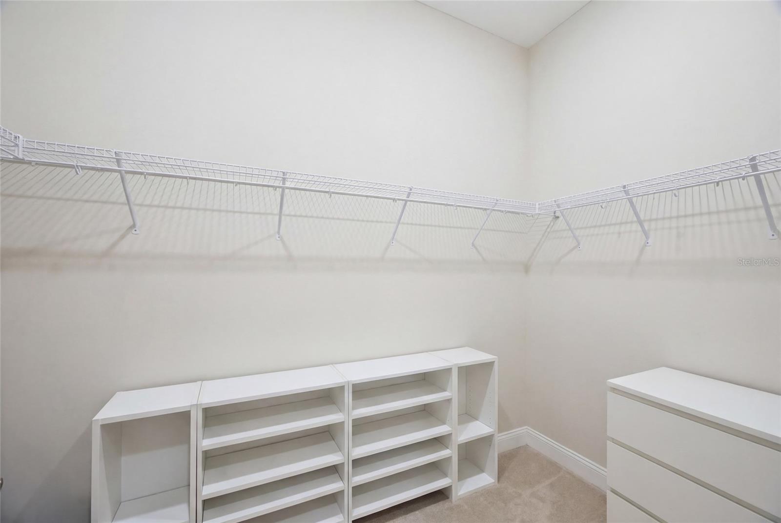 HIDDEN RESERVE - Residential