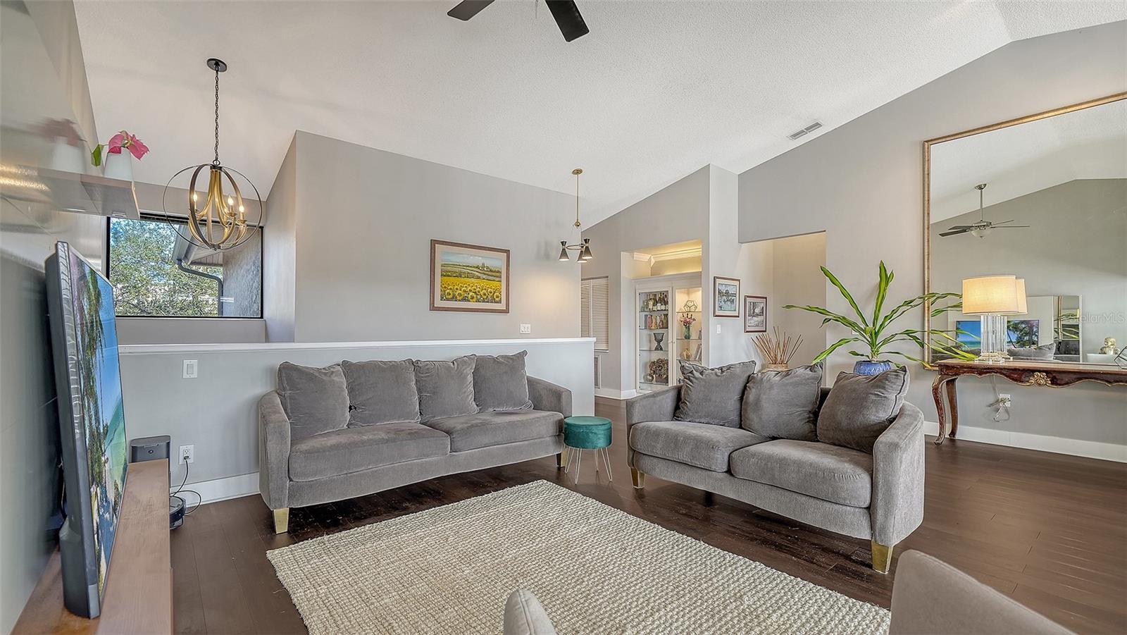 LANDINGS SOUTH III - Residential