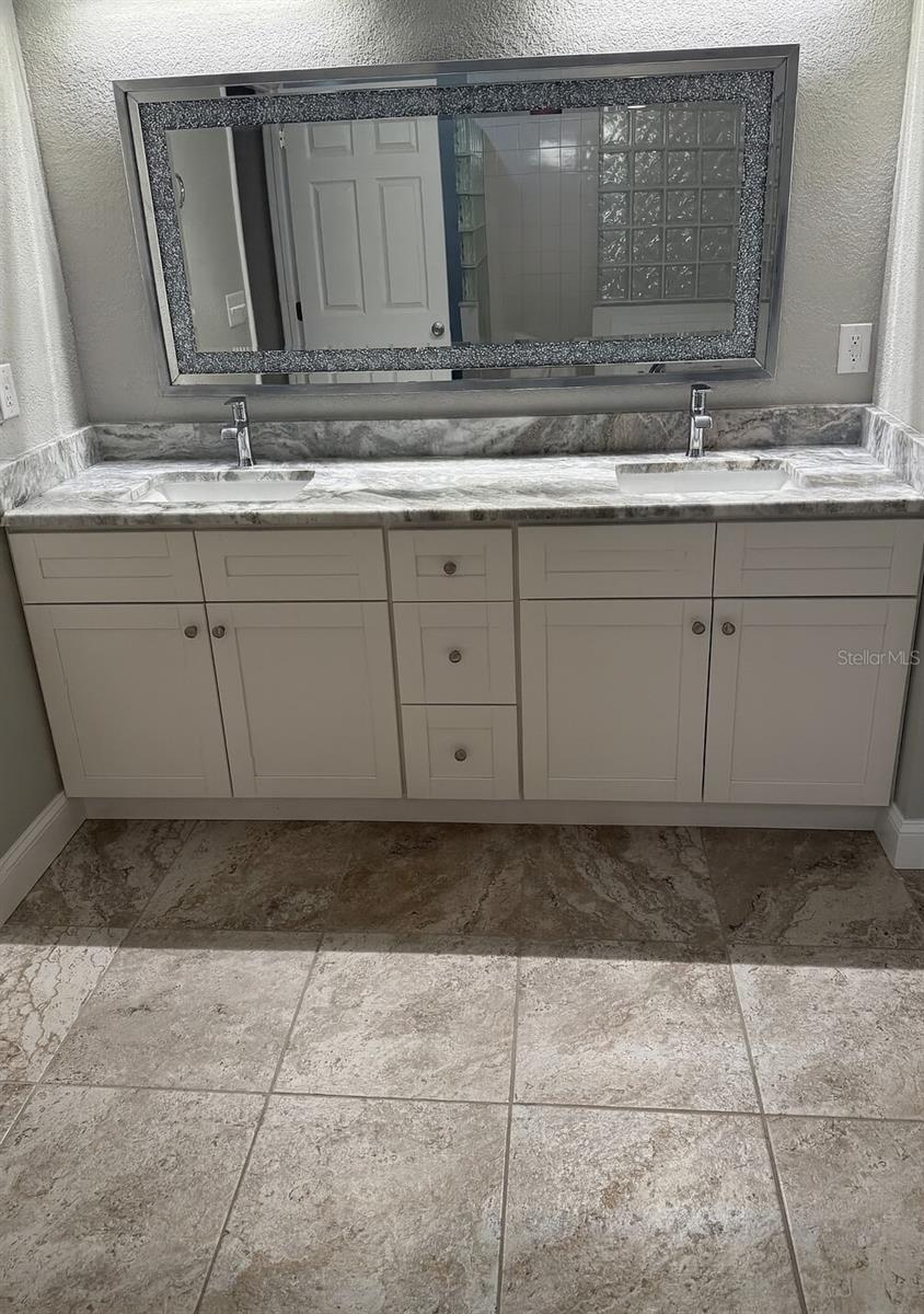 PORT CHARLOTTE SUB 20 - Residential Lease