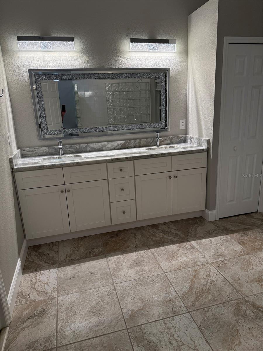 PORT CHARLOTTE SUB 20 - Residential Lease