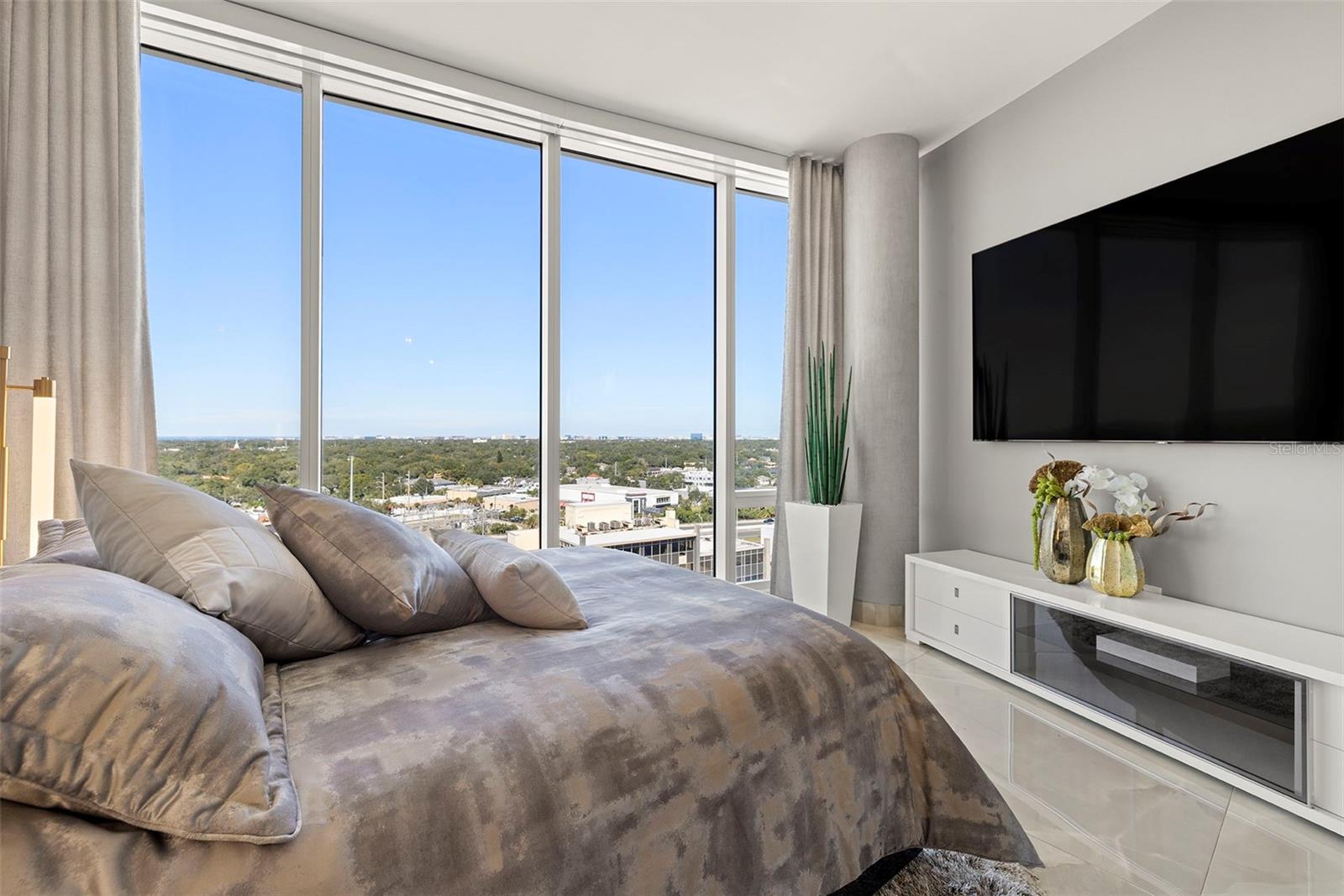 AQUATICA CONDO - Residential Lease