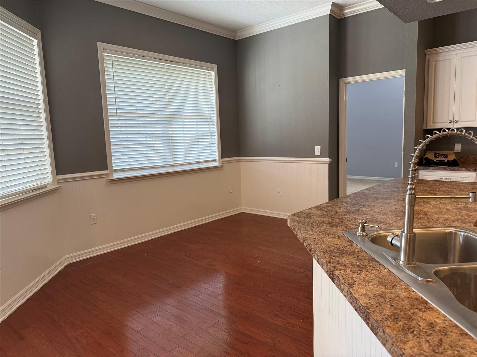SANDY POINTE - Residential