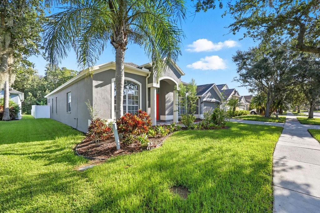 Photo of 27653 Mulholland Court, Wesley Chapel, FL 33544 (MLS # TB8428361)
