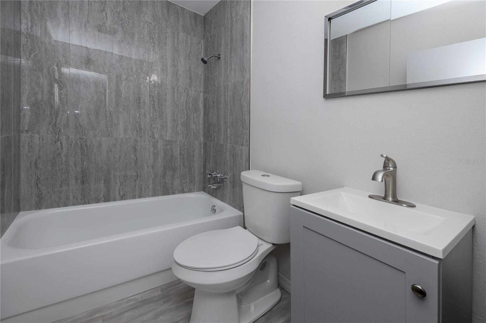 CLEARVIEW OAKS CONDO - Residential