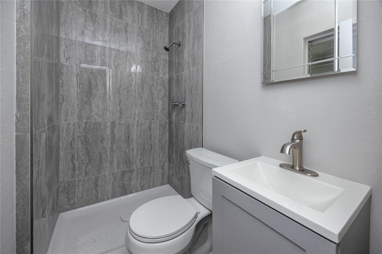 CLEARVIEW OAKS CONDO - Residential