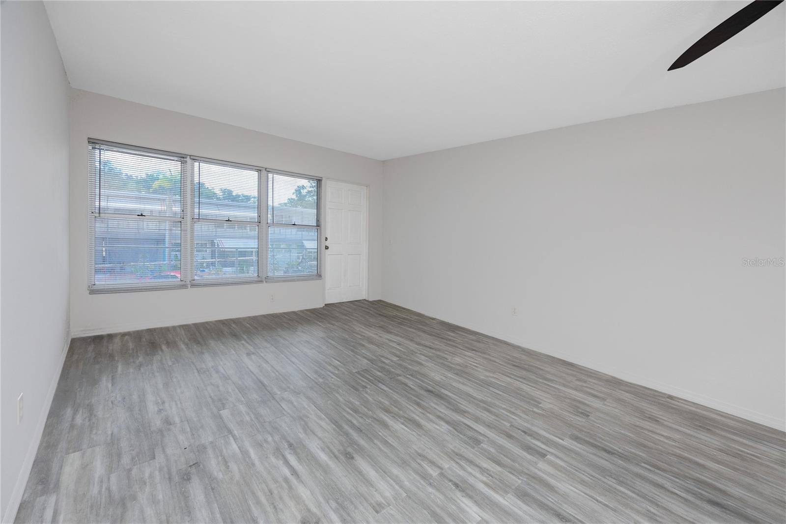 CLEARVIEW OAKS CONDO - Residential