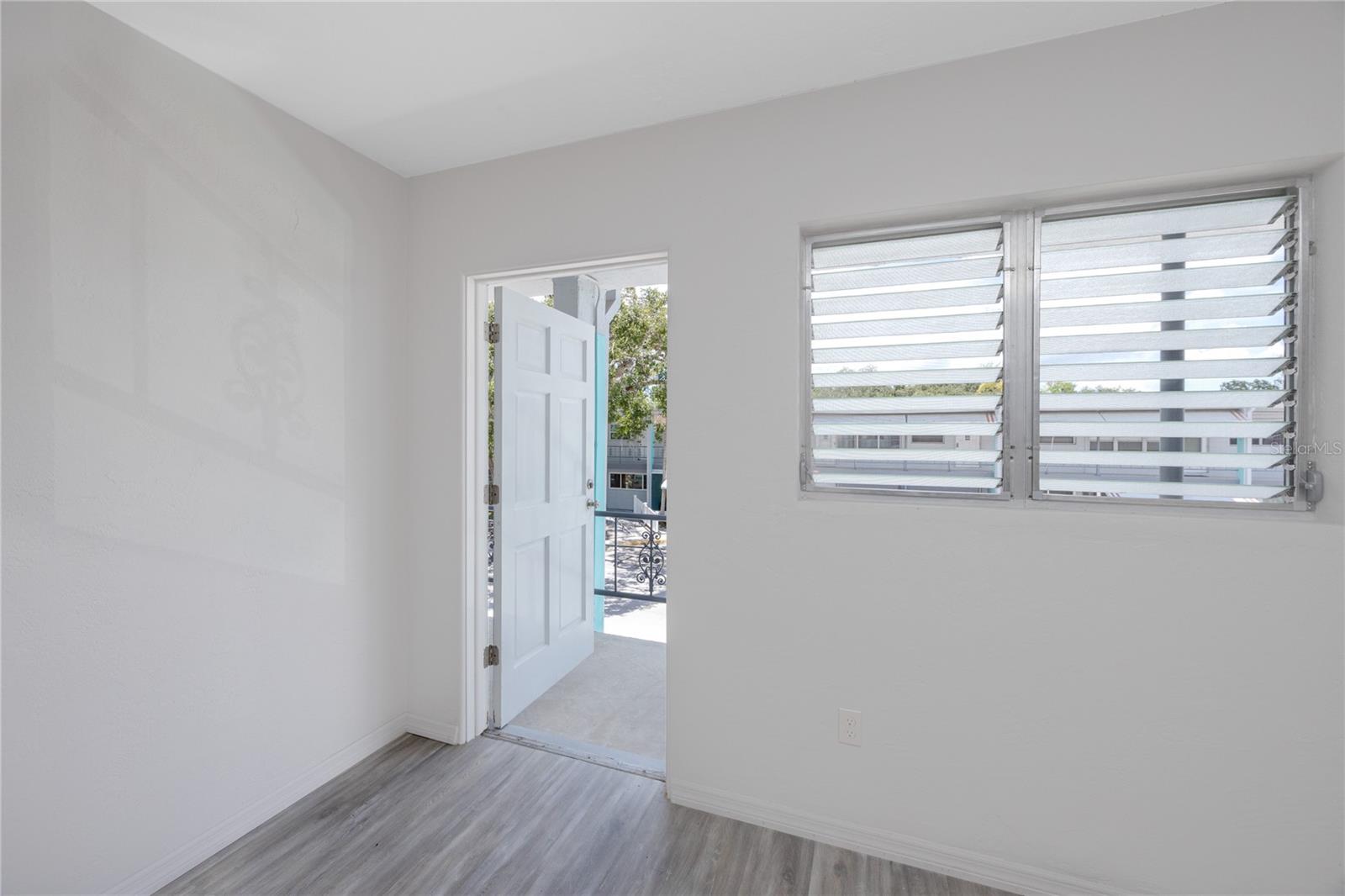 CLEARVIEW OAKS CONDO - Residential