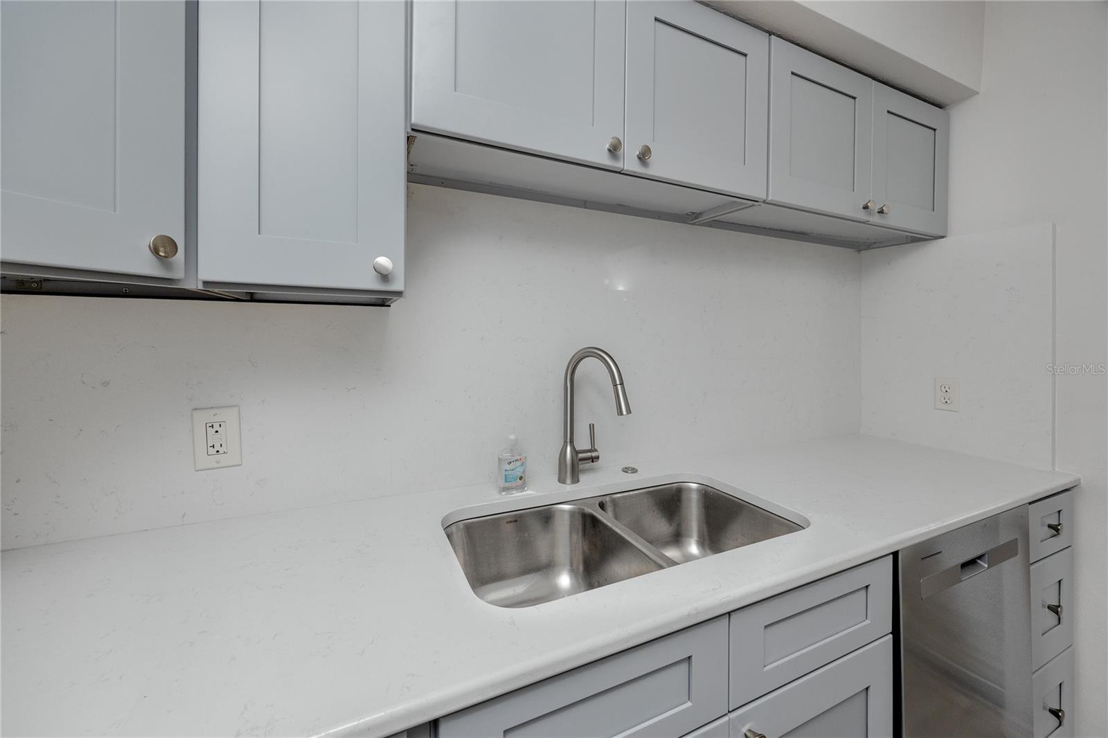 CLEARVIEW OAKS CONDO - Residential