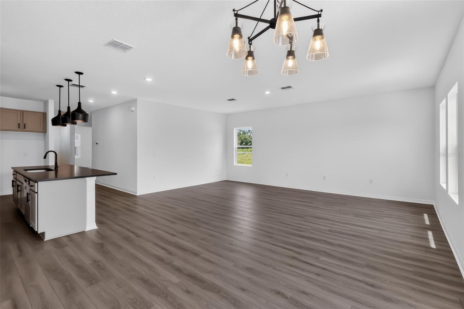 1623 CANE BAMBOO DRIVE