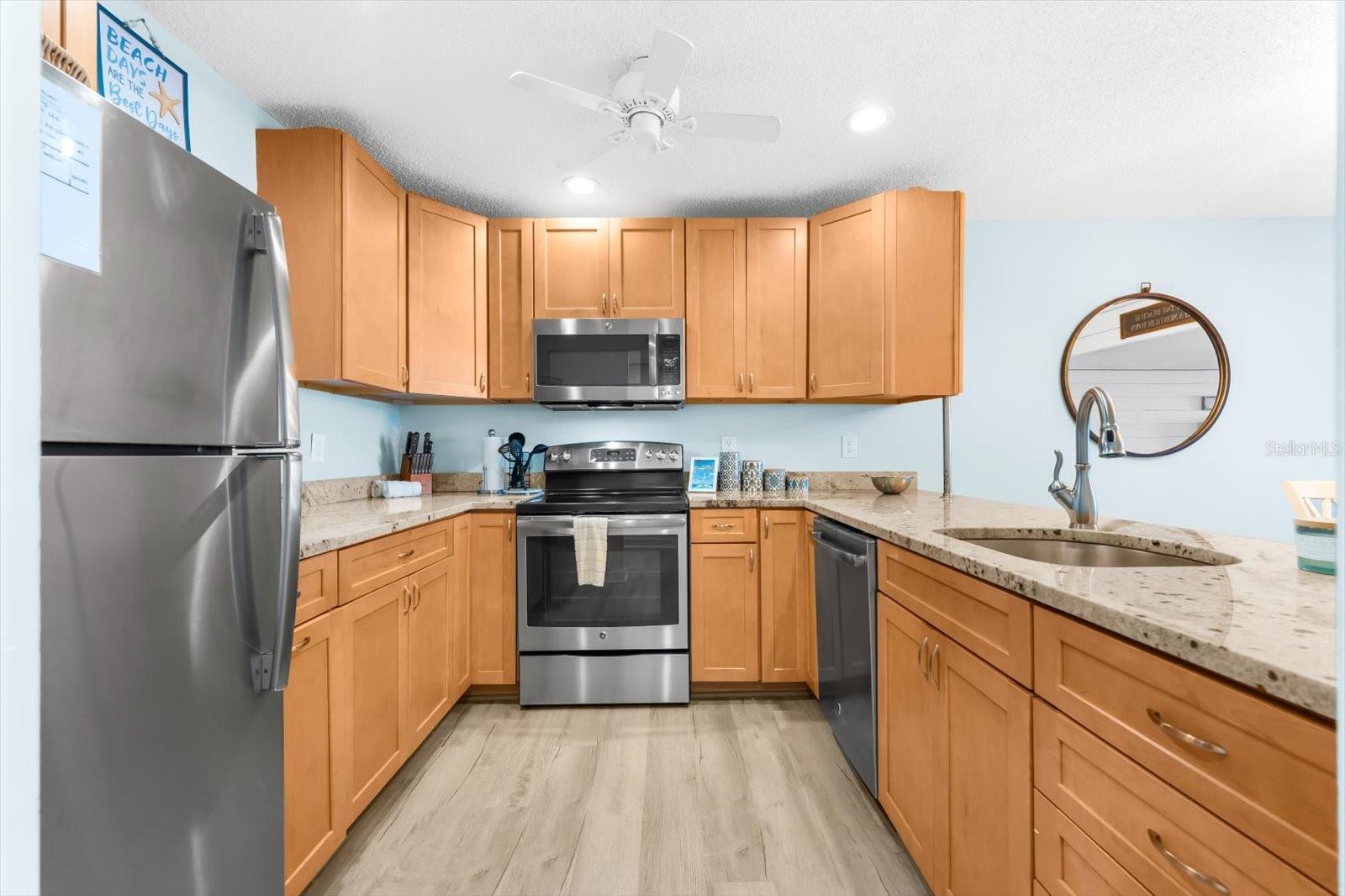 SEASIDE BEACH HOUSE - Residential