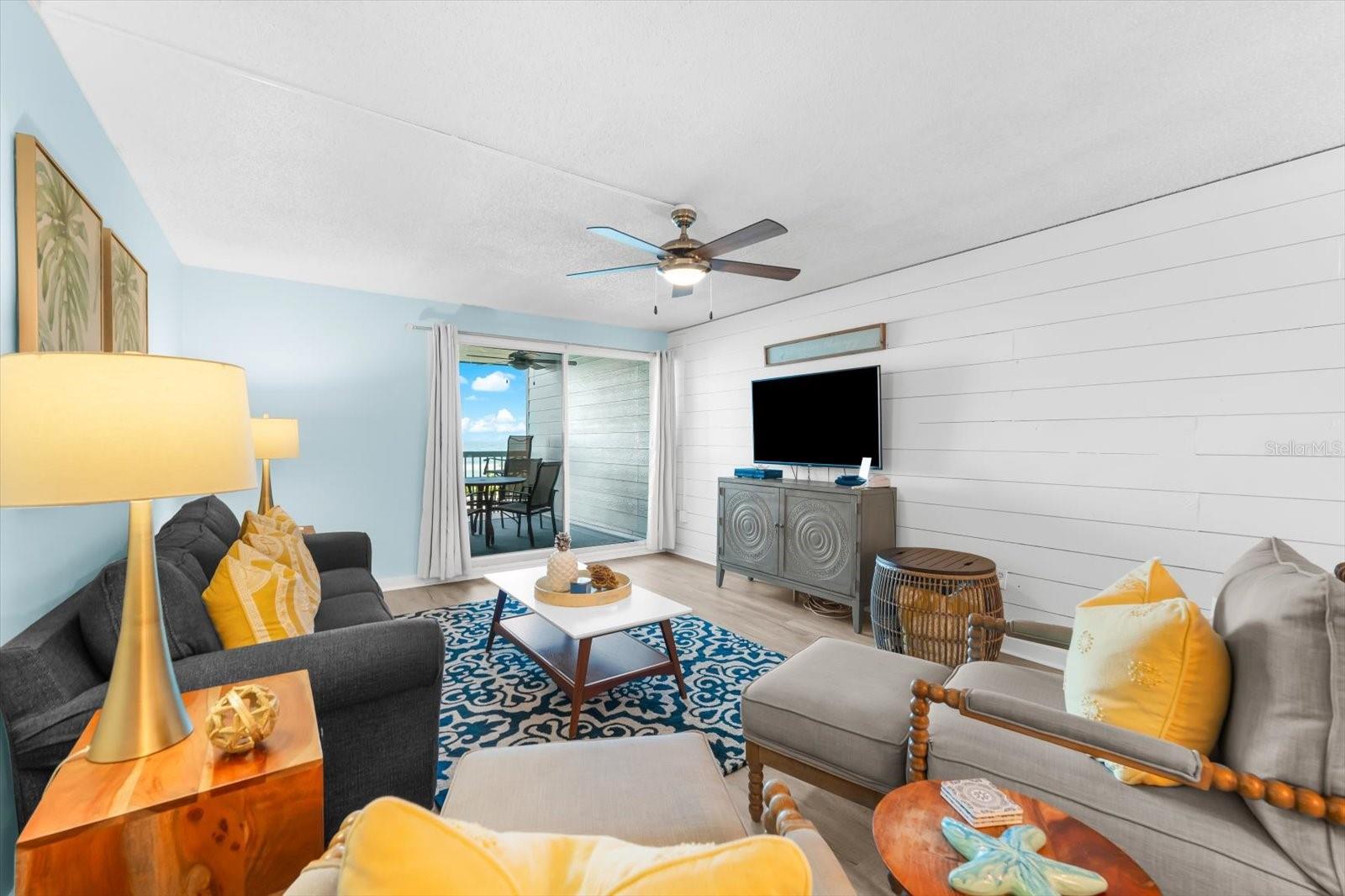 SEASIDE BEACH HOUSE - Residential