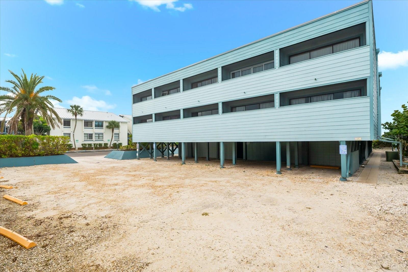 SEASIDE BEACH HOUSE - Residential