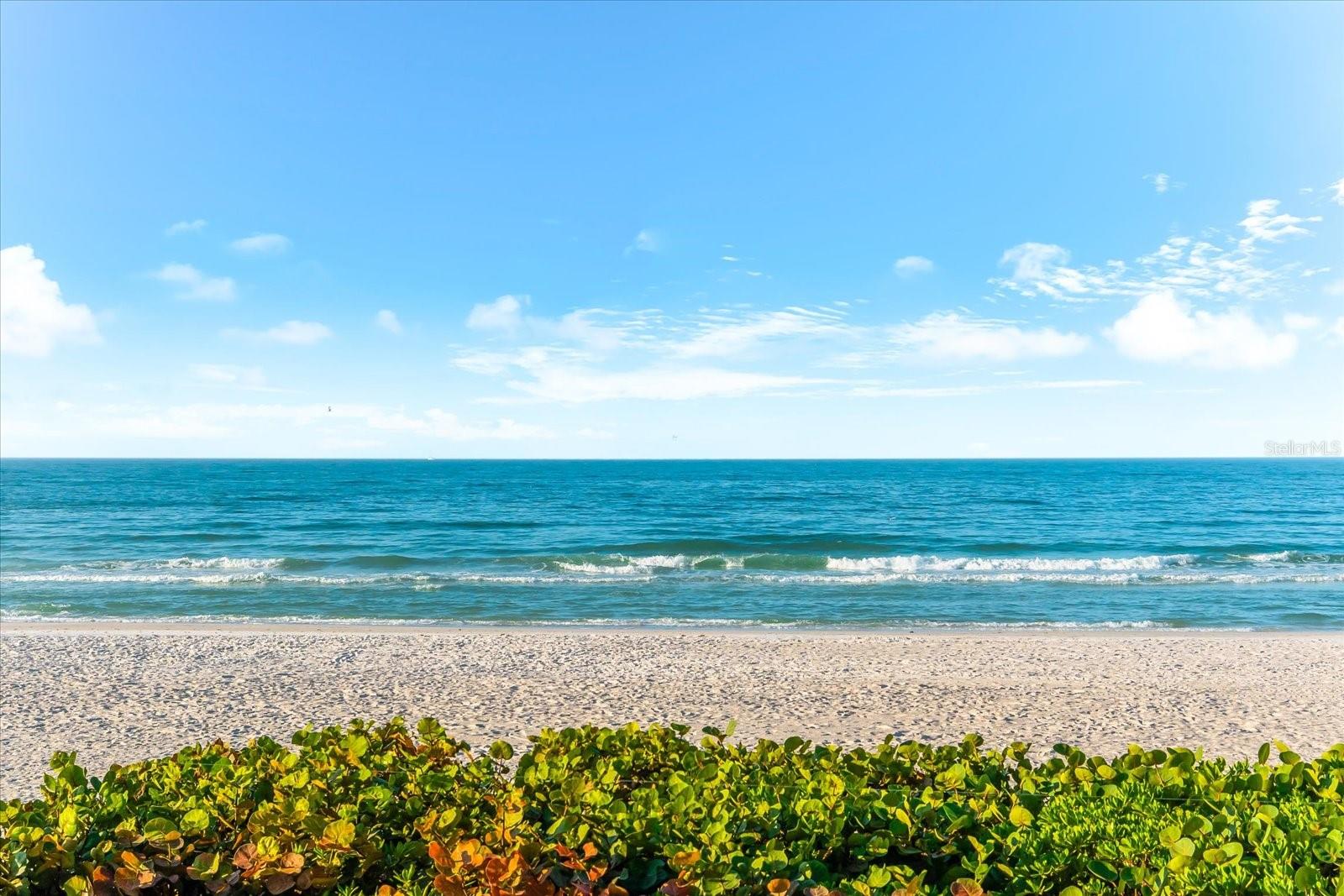 SEASIDE BEACH HOUSE - Residential