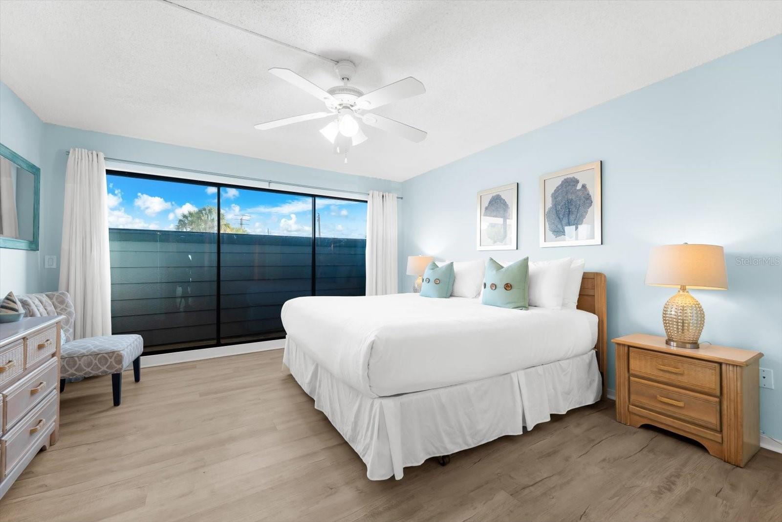 SEASIDE BEACH HOUSE - Residential