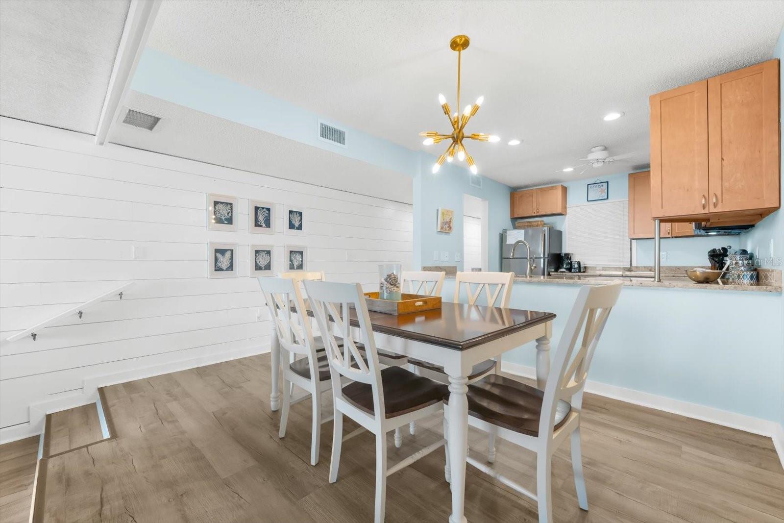 SEASIDE BEACH HOUSE - Residential