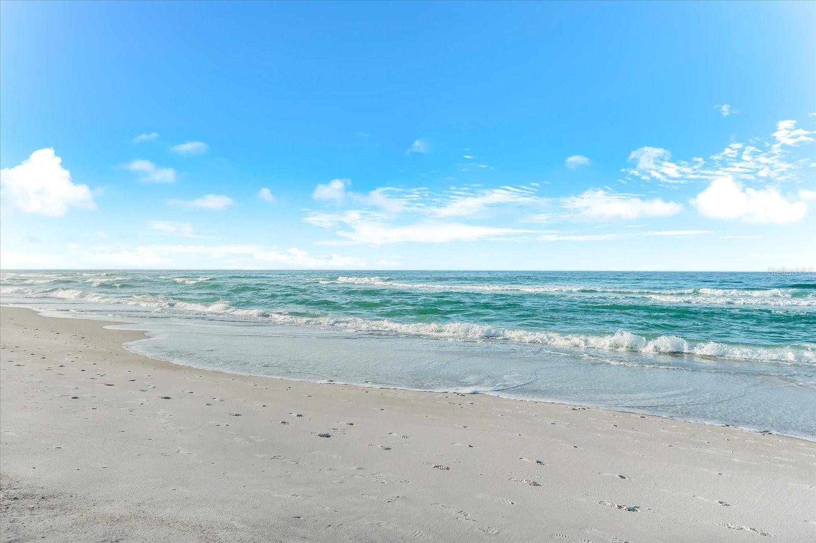 SEASIDE BEACH HOUSE - Residential