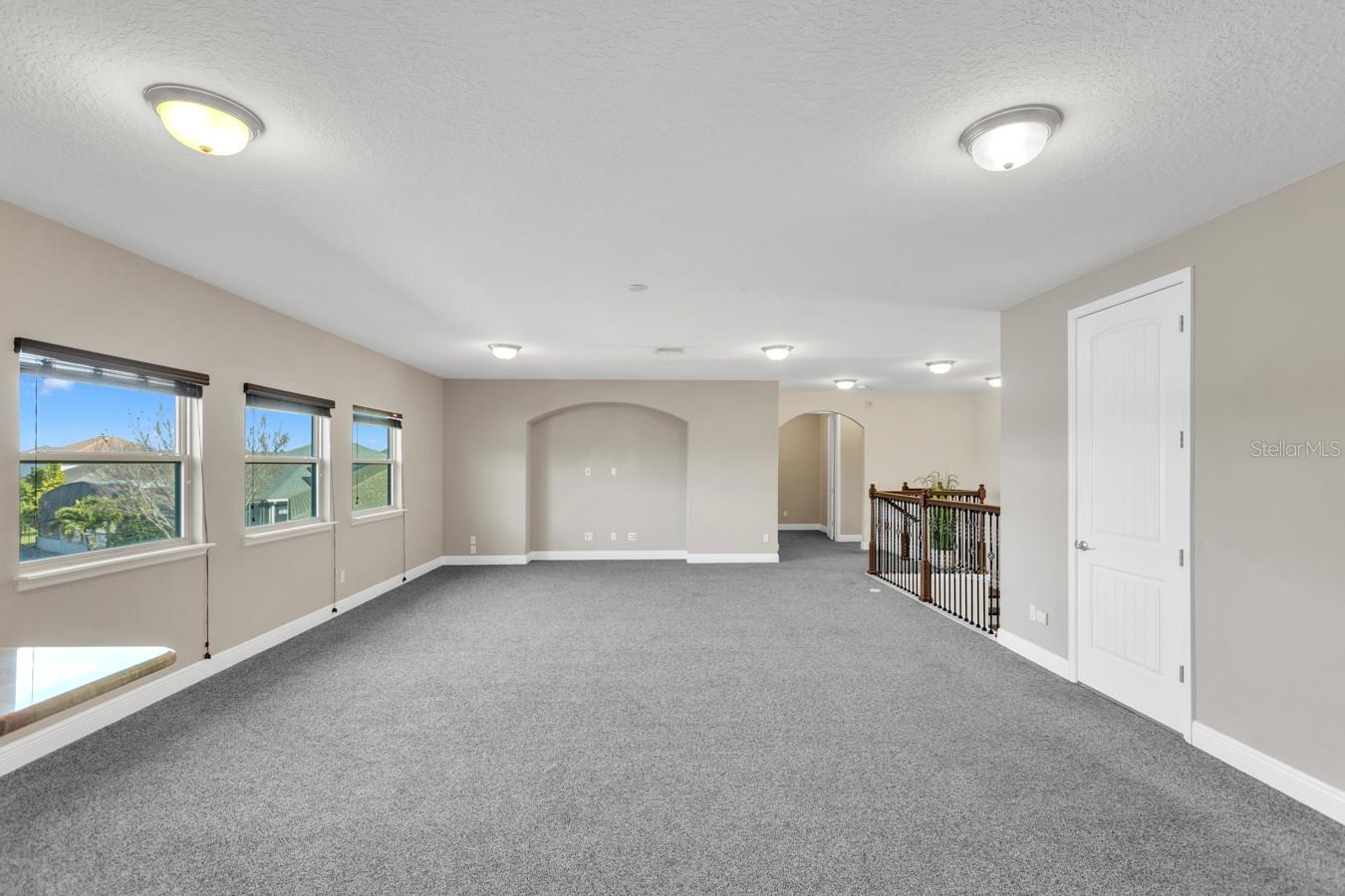 LAKE PRESERVE - Residential