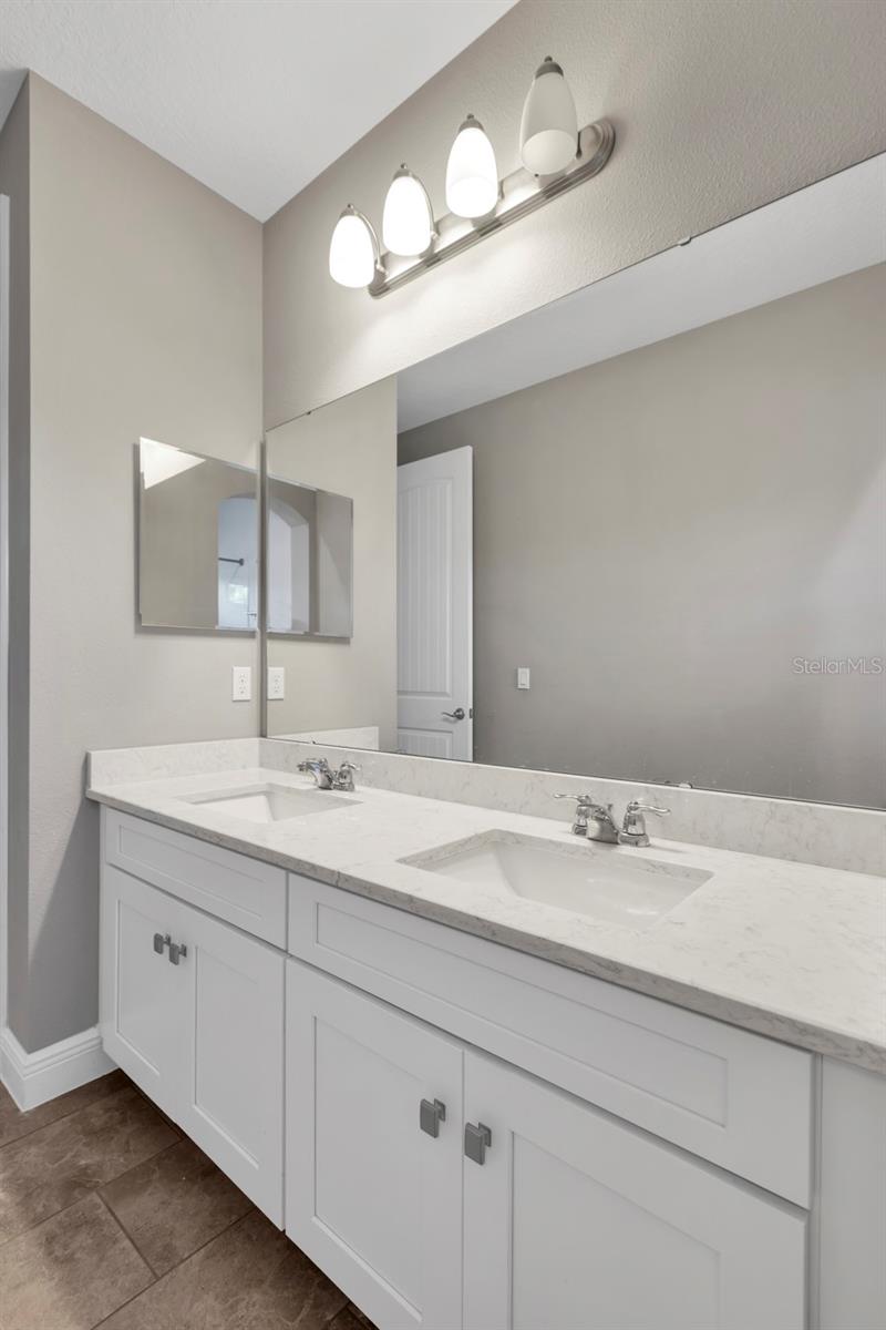 LAKE PRESERVE - Residential