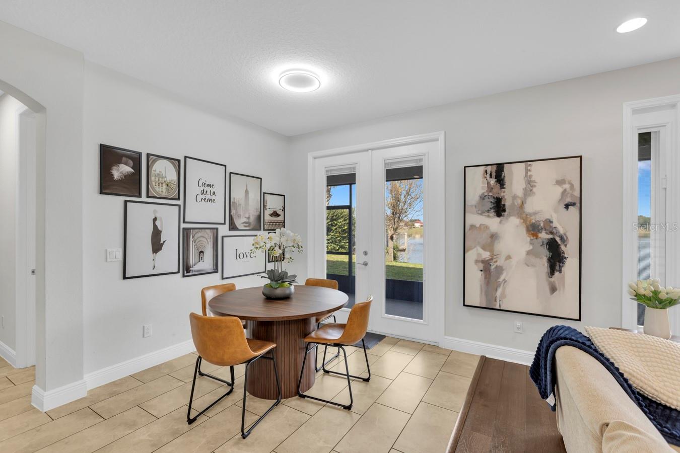 LAKE PRESERVE - Residential