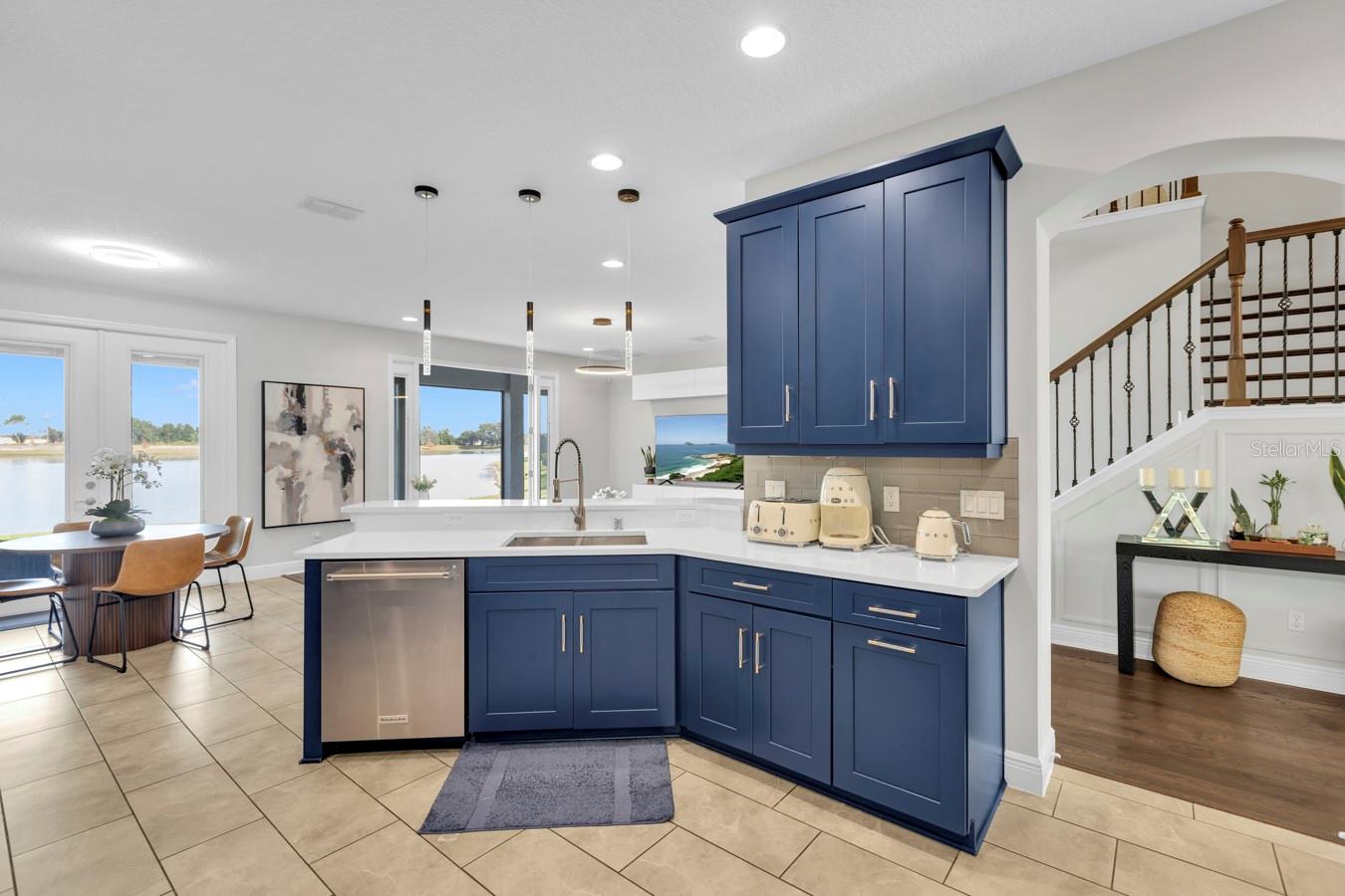 LAKE PRESERVE - Residential