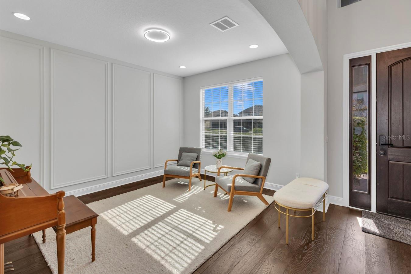 LAKE PRESERVE - Residential