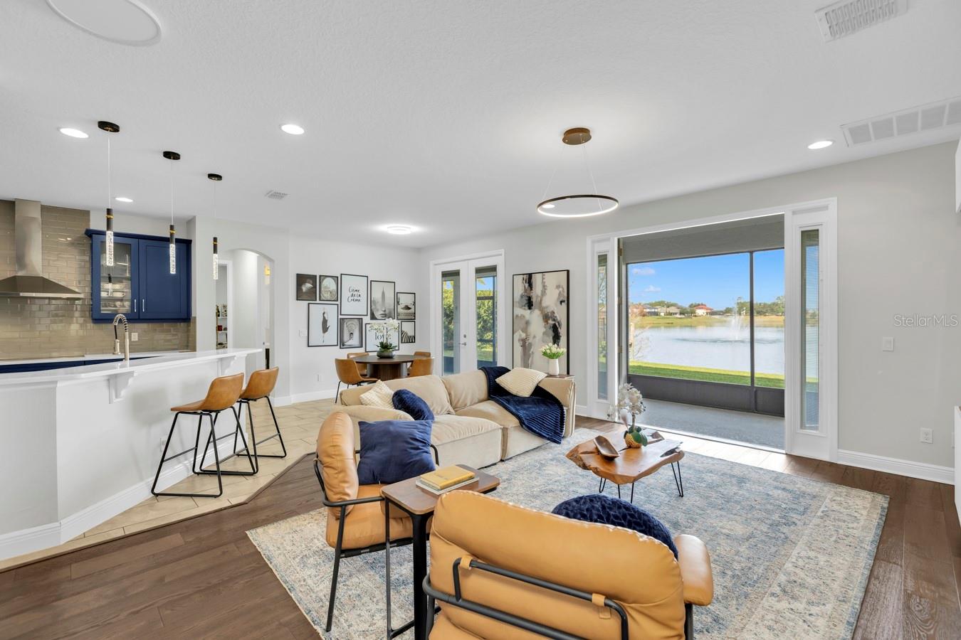 LAKE PRESERVE - Residential