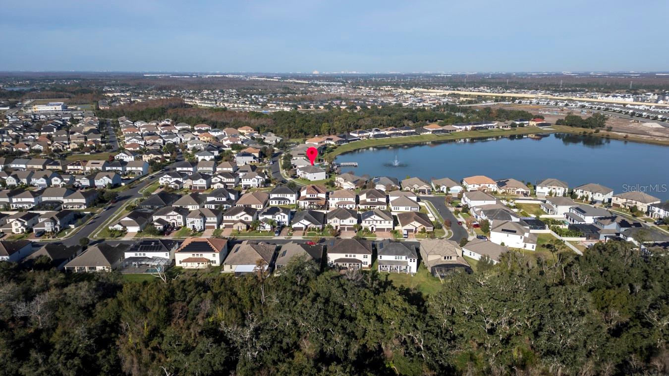 LAKE PRESERVE - Residential