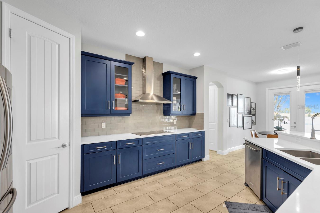 LAKE PRESERVE - Residential