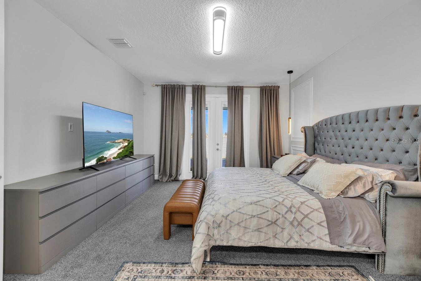 LAKE PRESERVE - Residential