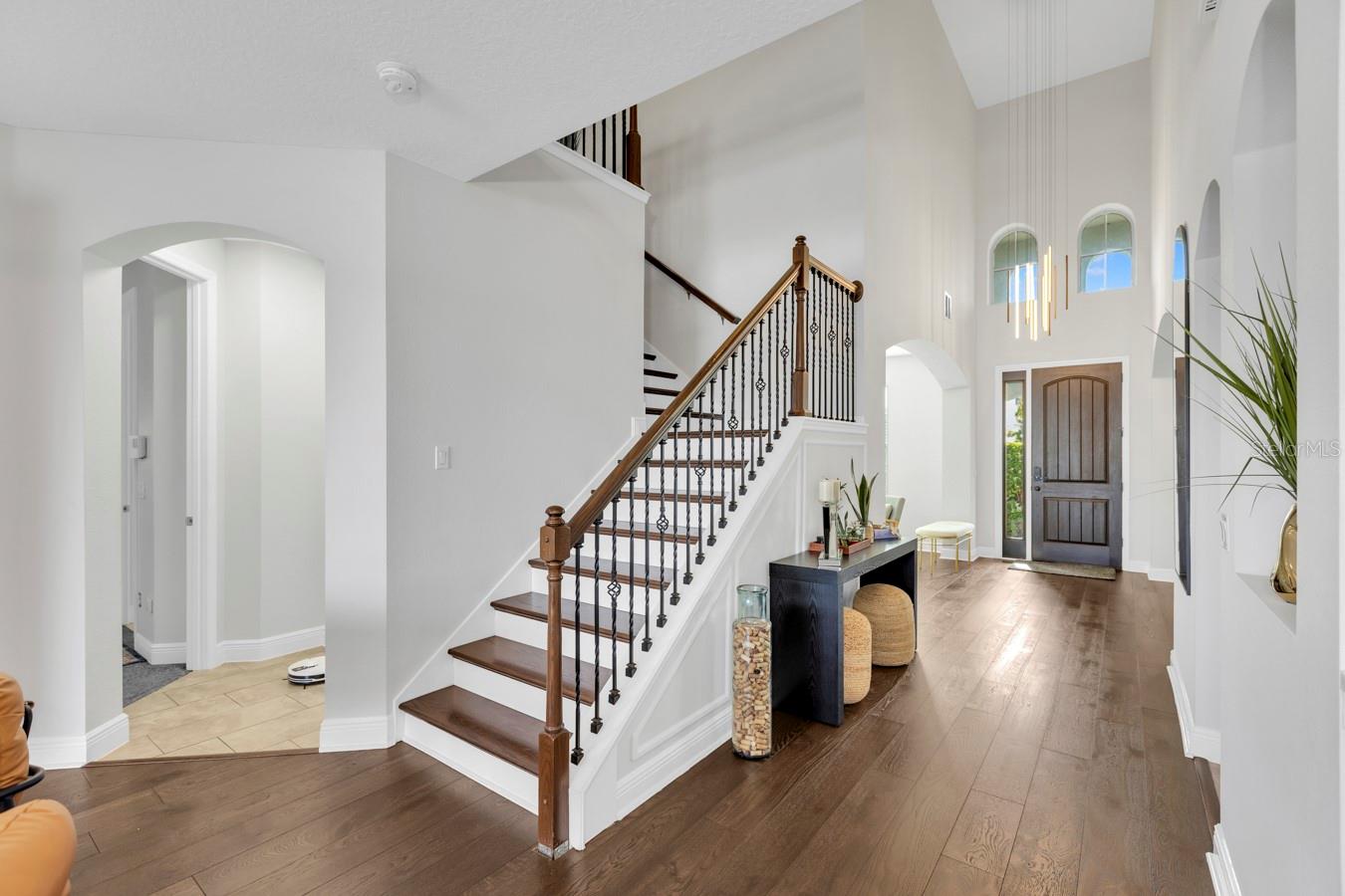 LAKE PRESERVE - Residential