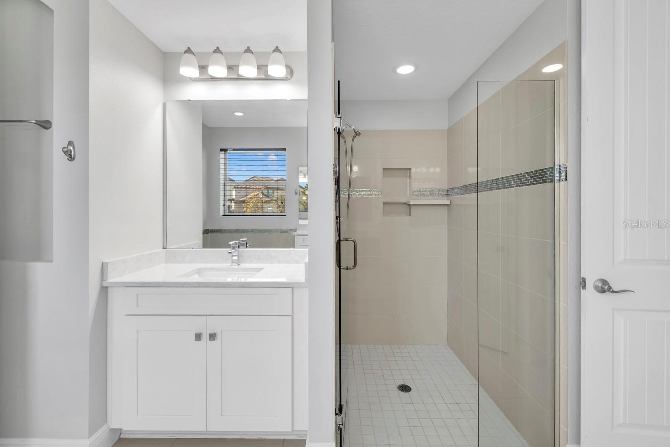 LAKE PRESERVE - Residential