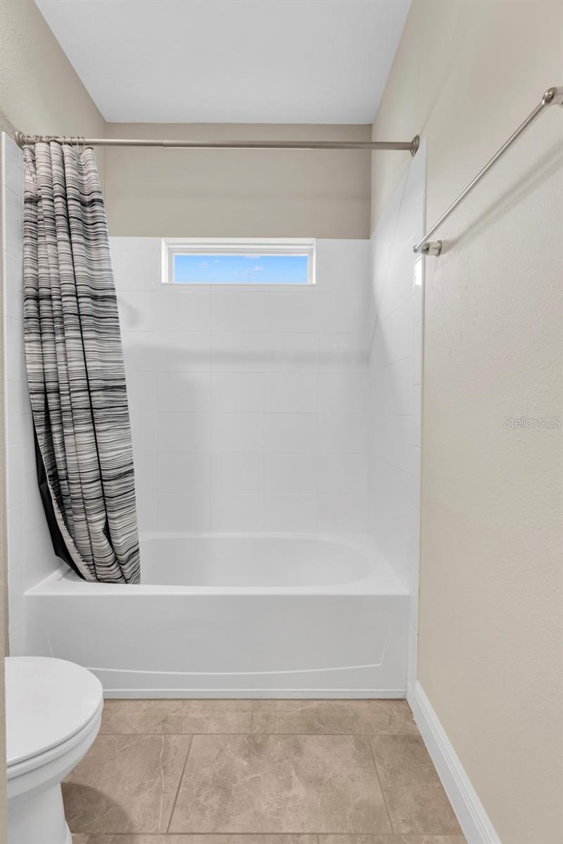 LAKE PRESERVE - Residential