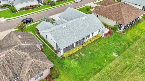 A home in LAKELAND