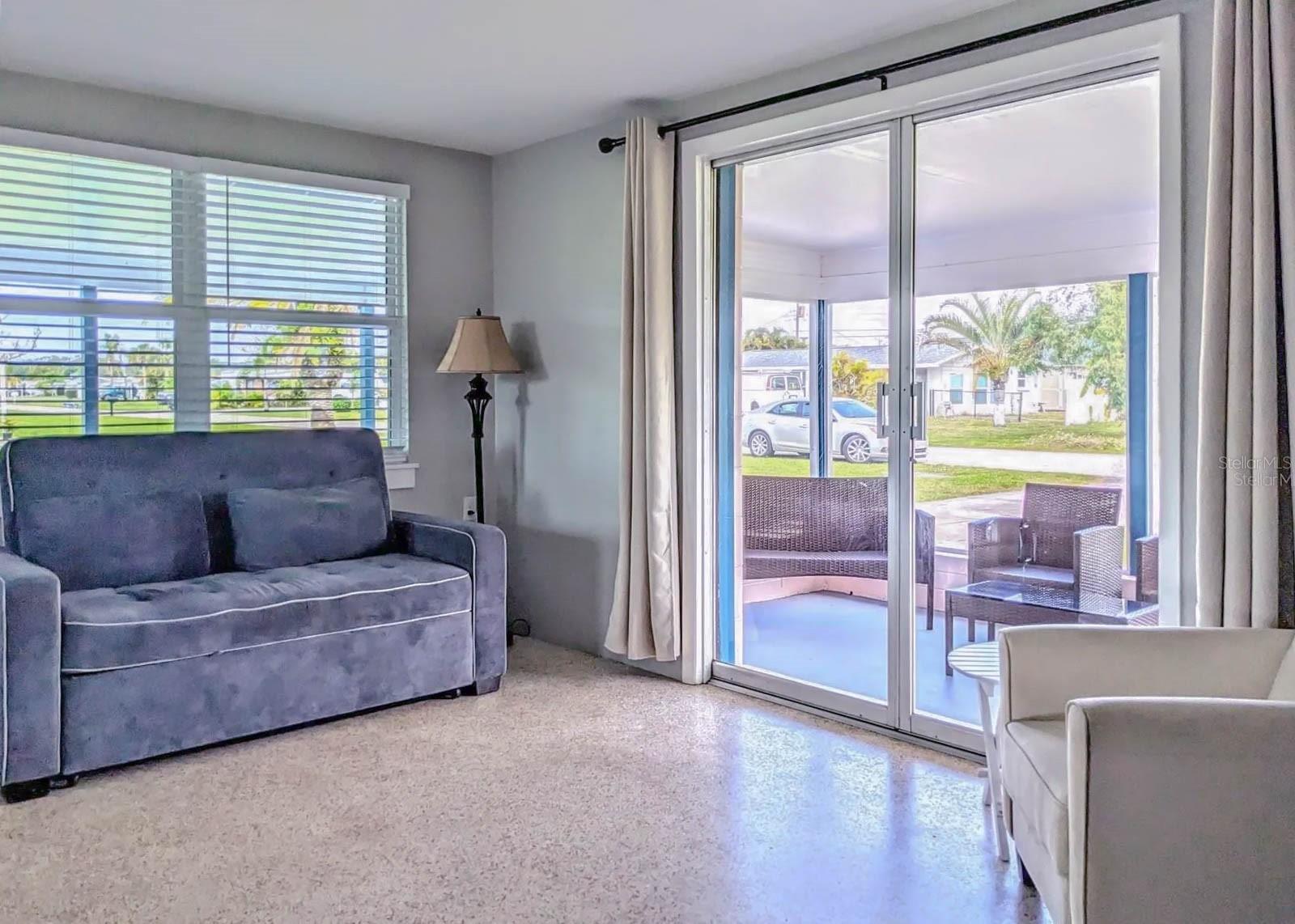 RESTEINER HEIGHTS - Residential Lease