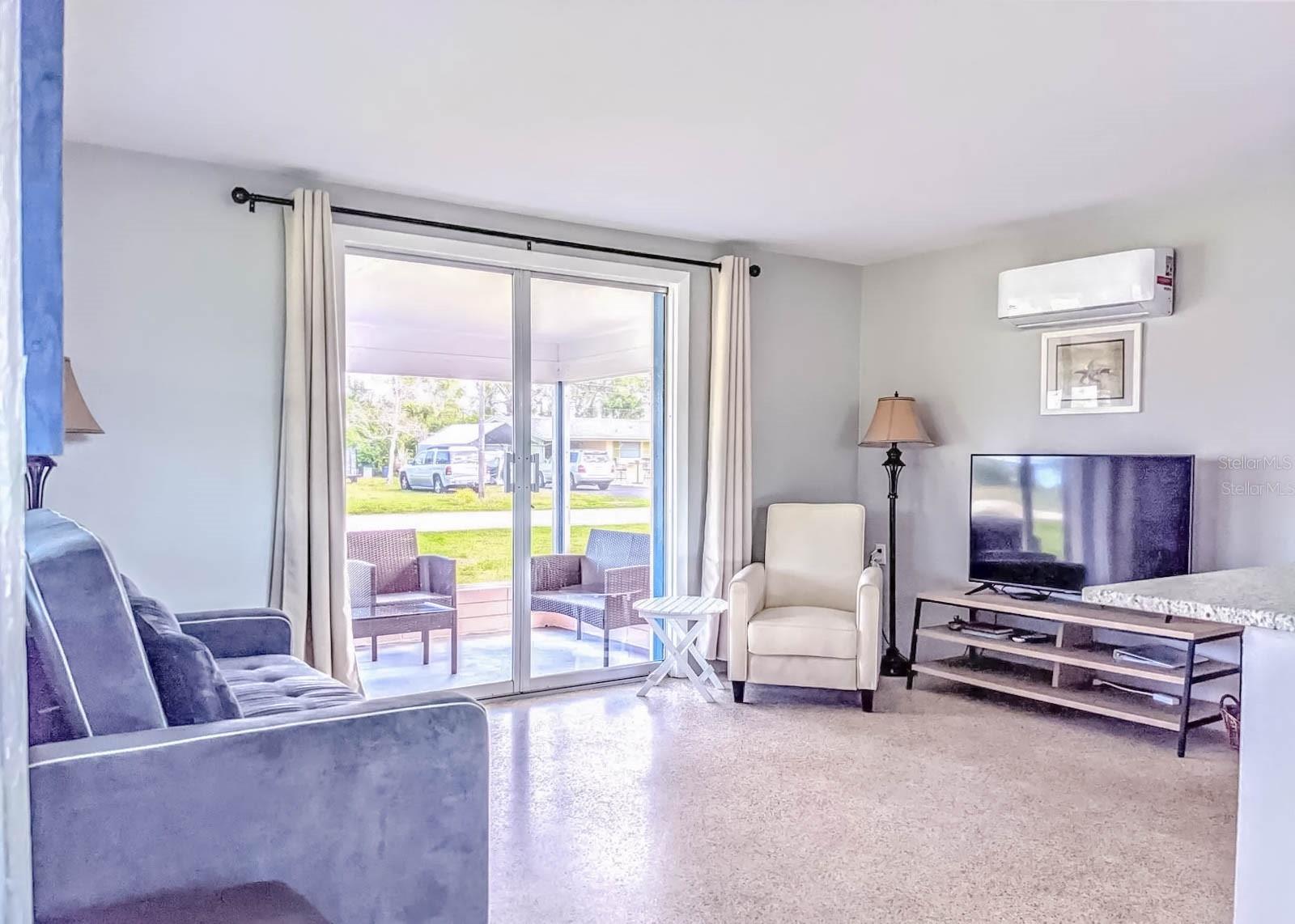 RESTEINER HEIGHTS - Residential Lease